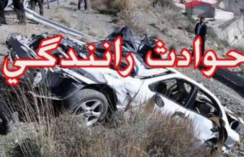 برخورد خودروي سواري با درخت در تهران 2 مصدوم داشت