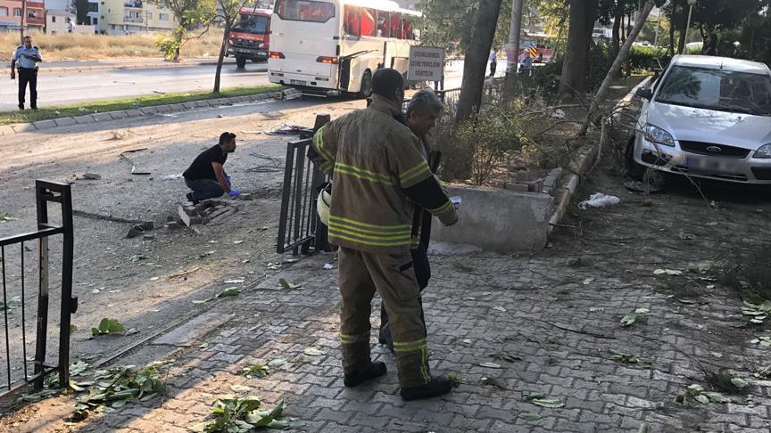 زخمی شدن 8 نفر در پی انفجار یك بمب در ازمیر تركیه