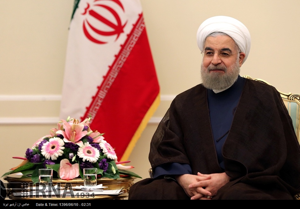 Ruhani İslam ülkelerinde barış ve istikrarın hakım kılınması temennisinde bulundu Ruhani İslam ülkelerinde barış ve istikrarın hakım kılınması temennisinde bulundu