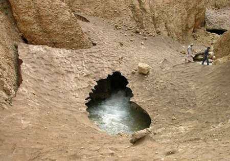 غار يخي چماي كوهرنگ دو نفر را به كام مرگ كشاند