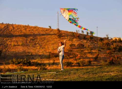 Festival de vuelo de cometas en la provincia de Qazvin de Irán**9391