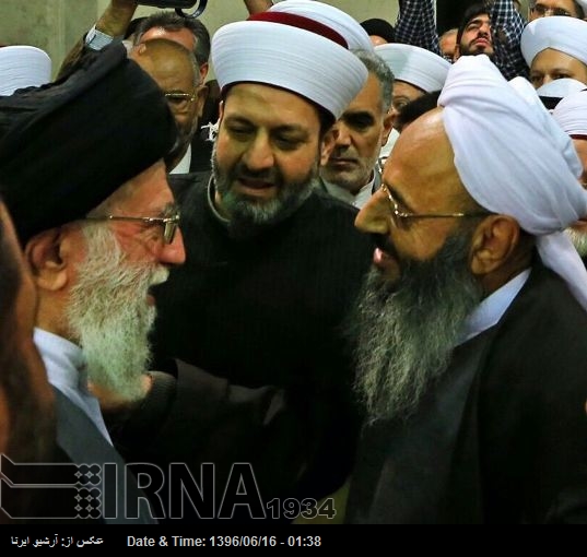 Ayetullah Hamenei: İranlılar arasında ırak, kavim ve mezhepten dolayı fark olmamalı Ayetullah Hamenei: İranlılar arasında ırak, kavim ve mezhepten dolayı fark olmamalı