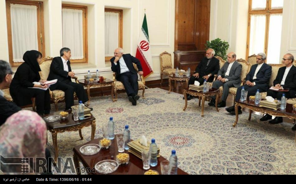 Zarif: İran ve Japonya siyasi ve ekonomik alanlarda iyi ortaklar olabilirler Zarif: İran ve Japonya siyasi ve ekonomik alanlarda iyi ortaklar olabilirler