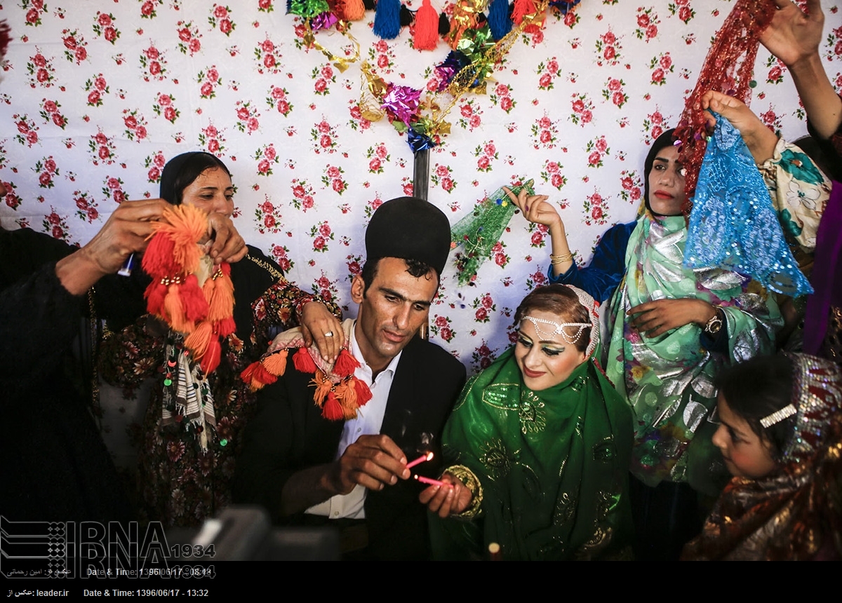 Pintoresca ceremonia matrimonial de la tribu Bajtiari, en el distrito de Bazoft, provincia de Chahr Mahlo Bajtiari. 9408**