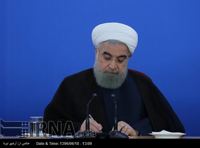 Ruhani, Tacikistan bağımsızlığını kutladı Ruhani, Tacikistan bağımsızlığını kutladı