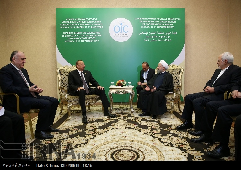 Ruhani: İran ve Azerbaycan’ın geniş kapasitelerinden iki millertn menfaatleri doğrultusunda yararlanmalıyız Ruhani: İran ve Azerbaycan’ın geniş kapasitelerinden iki millertn menfaatleri doğrultusunda yararlanmalıyız