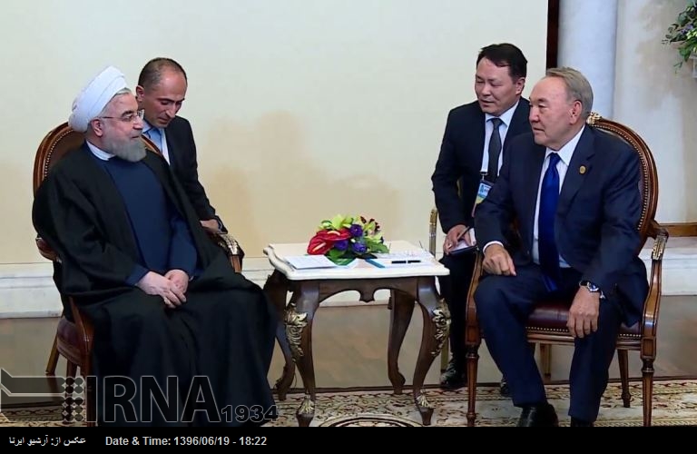 İran ve Kazakistan Cumhurbaşkanları ikili ilişkilerin gelişmesine vurgu yaptılar İran ve Kazakistan Cumhurbaşkanları ikili ilişkilerin gelişmesine vurgu yaptılar