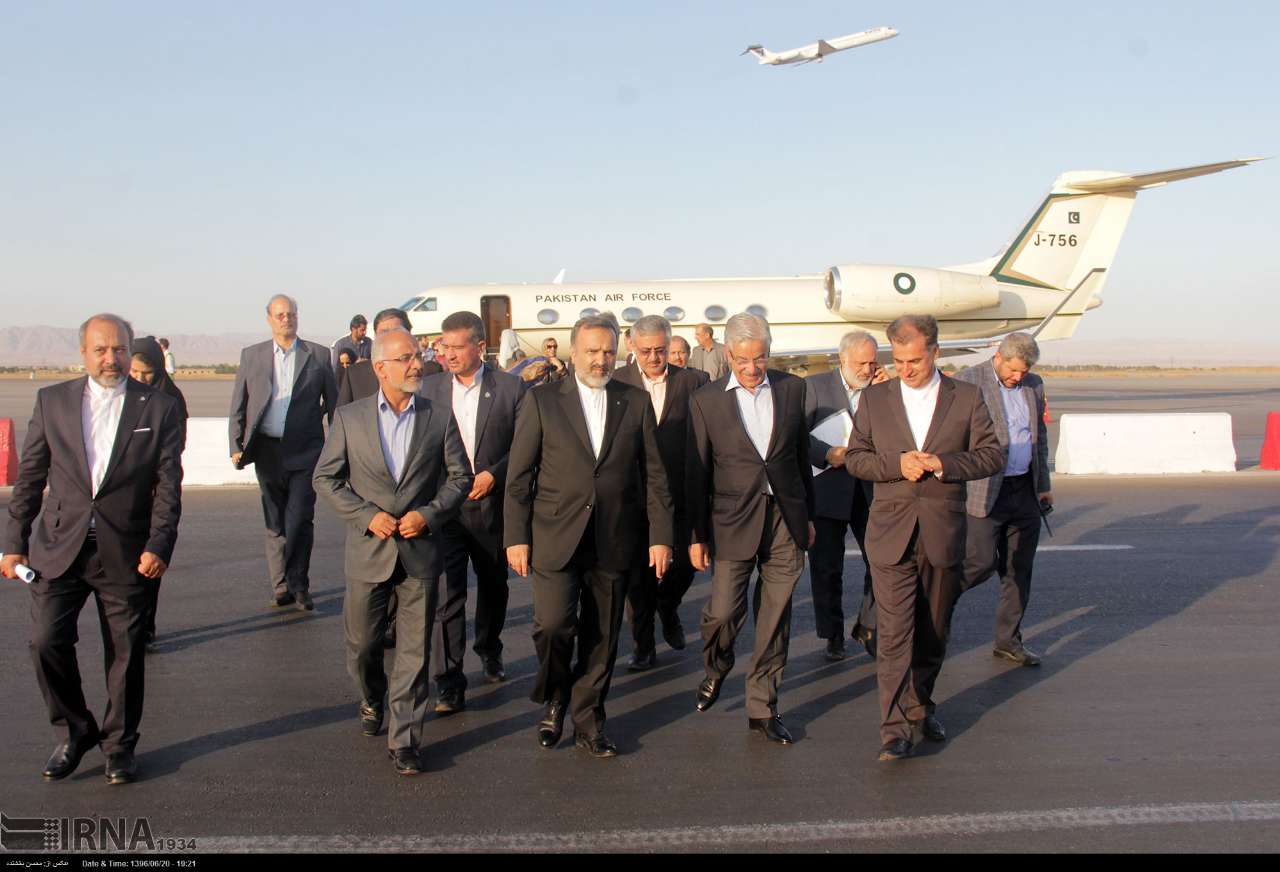 ورود وزیر امور خارجه پاکستان به مشهد‎