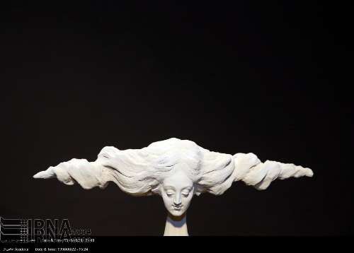 La 7ª edición del bienal de escultura bajo el tema de "Estado" celebrada en el museo de Bellas Artes de Teherán. 9408**