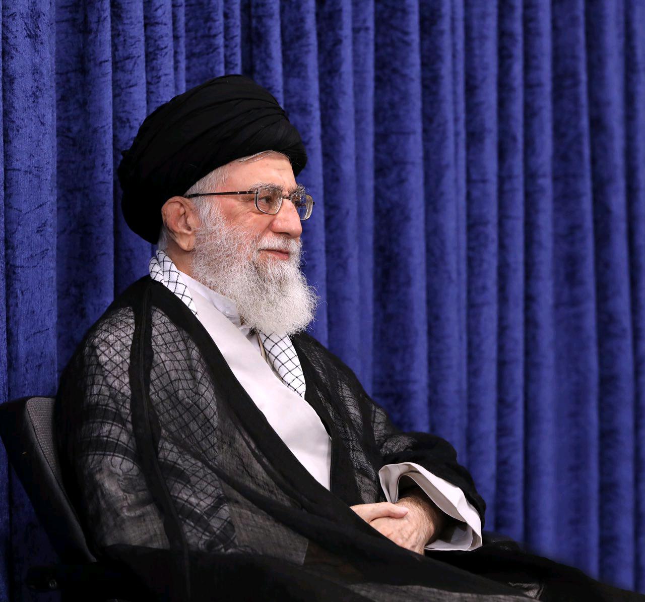 Leader meets new members of Iran's Expediency Council