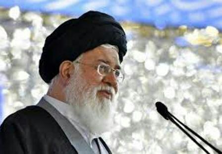 مجمع تشخیص باید مصلحت انقلاب را به عنوان بالاترین مصالح در نظر بگیرد
