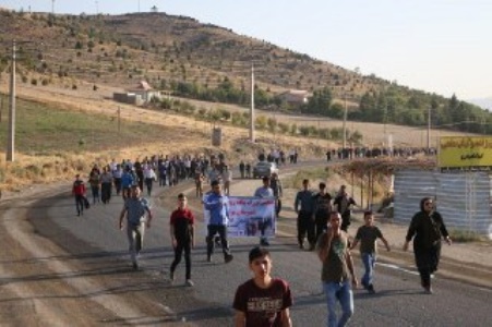 همايش پياده روي خانوادگي در بوكان برگزار شد