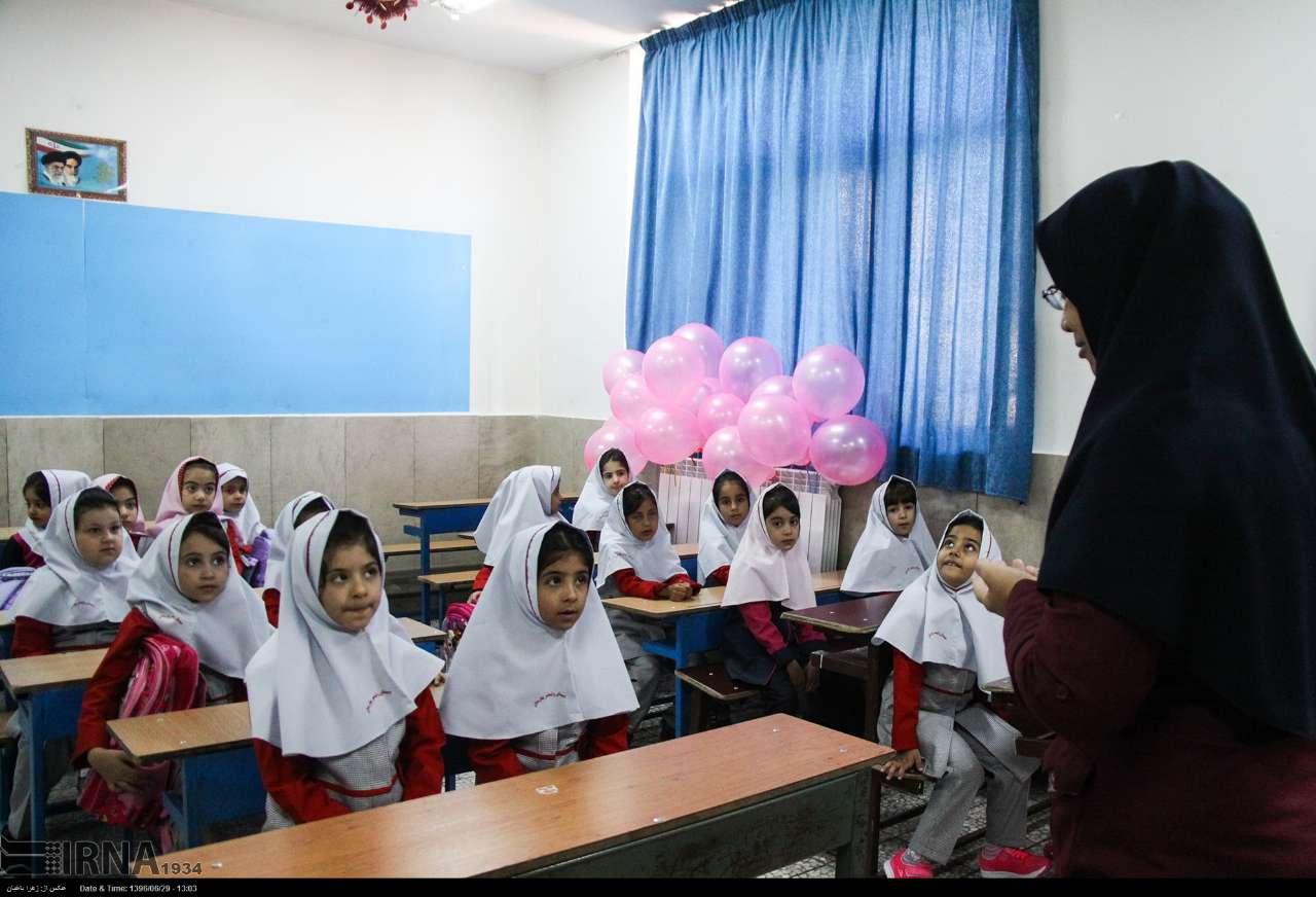 استاندار اصفهان: تعالی نظام آموزش در گرو نگاه درست به جایگاه معلم است