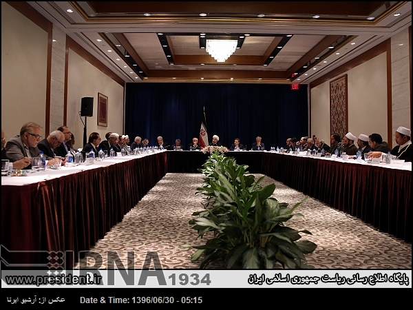 Ruhani: Terörizmle mücadelenin esas yolu, kültürel eylemler ve yeni nesillere gerçek İslam’ın tanıtmasından geçer Ruhani: Terörizmle mücadelenin esas yolu, kültürel eylemler ve yeni nesillere gerçek İslam’ın tanıtmasından geçer