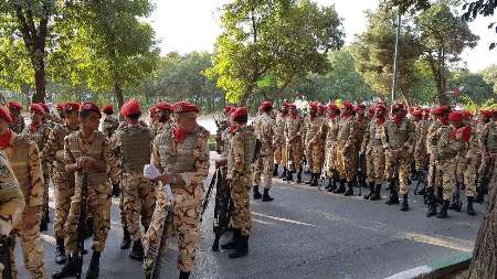 رژه نیروهای مسلح در كرمانشاه