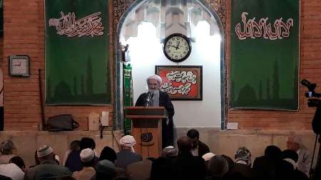 امام جمعه سنندج: امر به معروف و نهی از منكر را در جامعه فرهنگ سازی كنیم