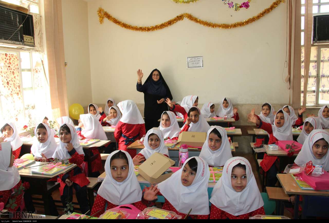 زنگ بازگشايي مدارس خوزستان در هفتگل نواخته شد - ایرنا