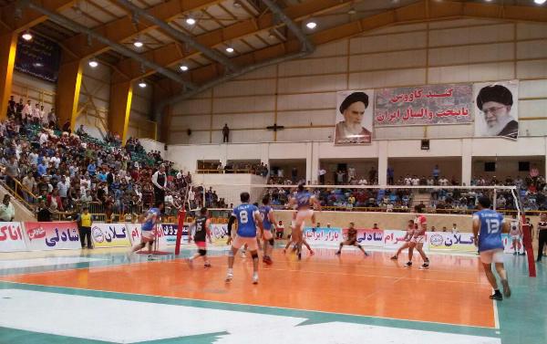 قوچان نژاد: تیم والیبال ایرانیان گنبدكاووس با برنامه و هدف بازی كرد