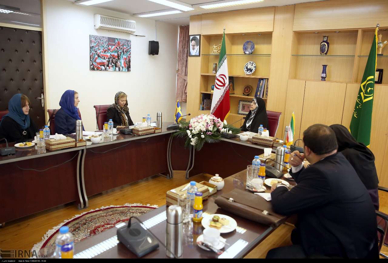 Irán y Suecia hacen hincapié en la implementación del memorándum de entendimiento sobre asuntos de la mujer Irán y Suecia hacen hincapié en la implementación del memorándum de entendimiento sobre asuntos de la mujer