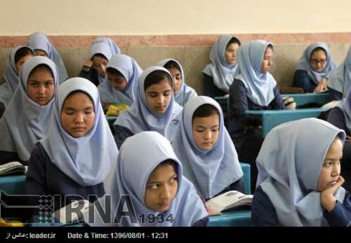 ایرانی مذہبی شہر مشہد مقدس میں پناہ گزین طالب علموں کیلئے مفت تعلیم کی فراہمی