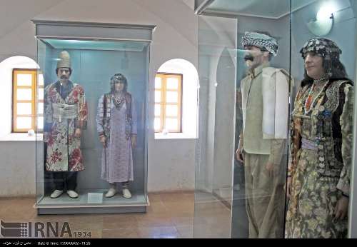 اصالت فرهنگی و هنری لباس و حجاب از عناصر قدرت موزه‌ها است