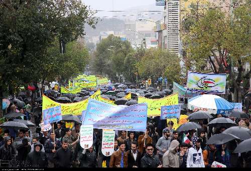 دانش‌آموزان با حضور پررنگ در راهپیمایی ۱۳ آبان دشمنان را ناکام بگذارند