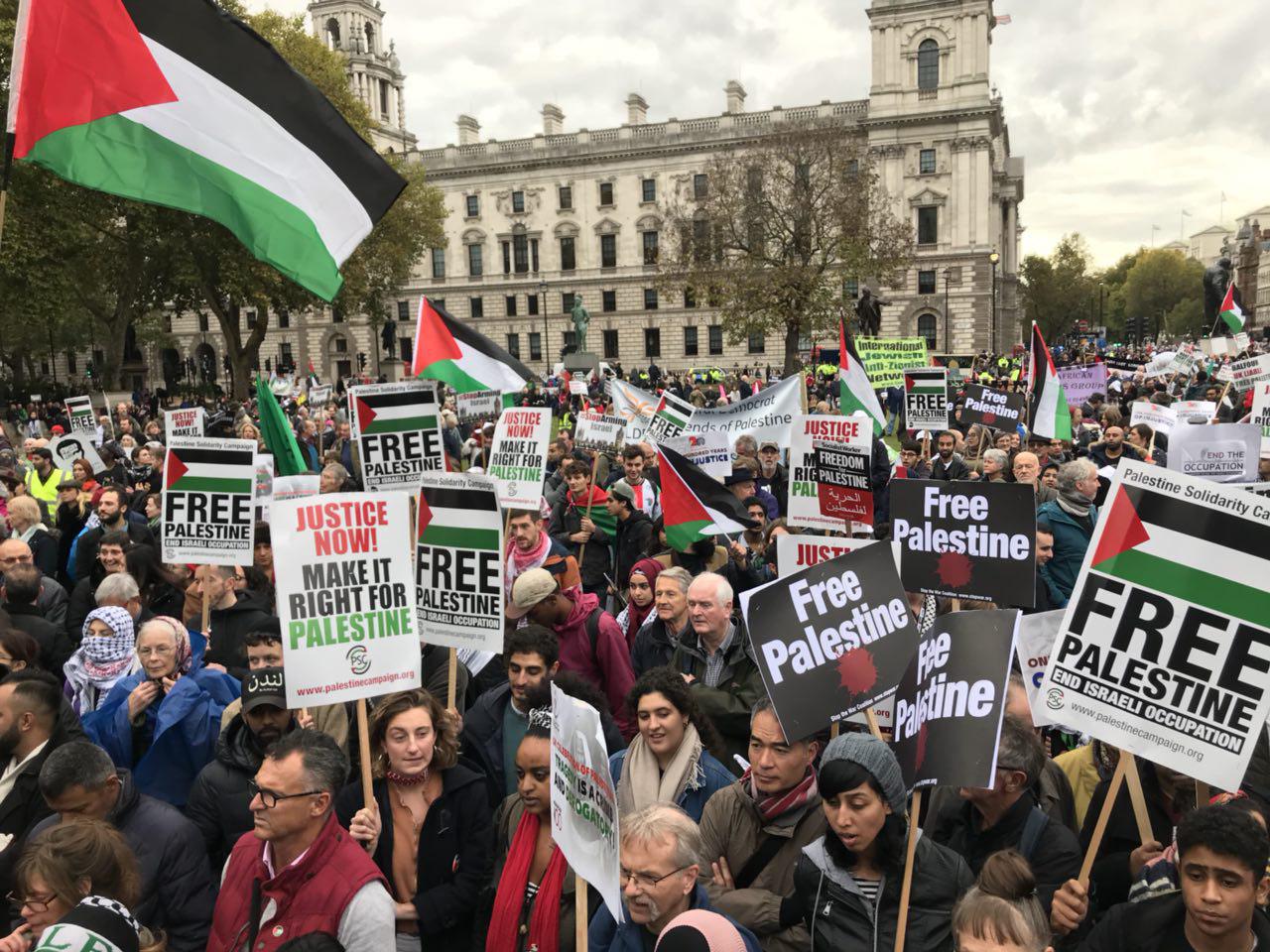 نماينده تشكيلات فلسطيني در لندن:بيانيه بالفور مايه ننگ دولت انگليس است