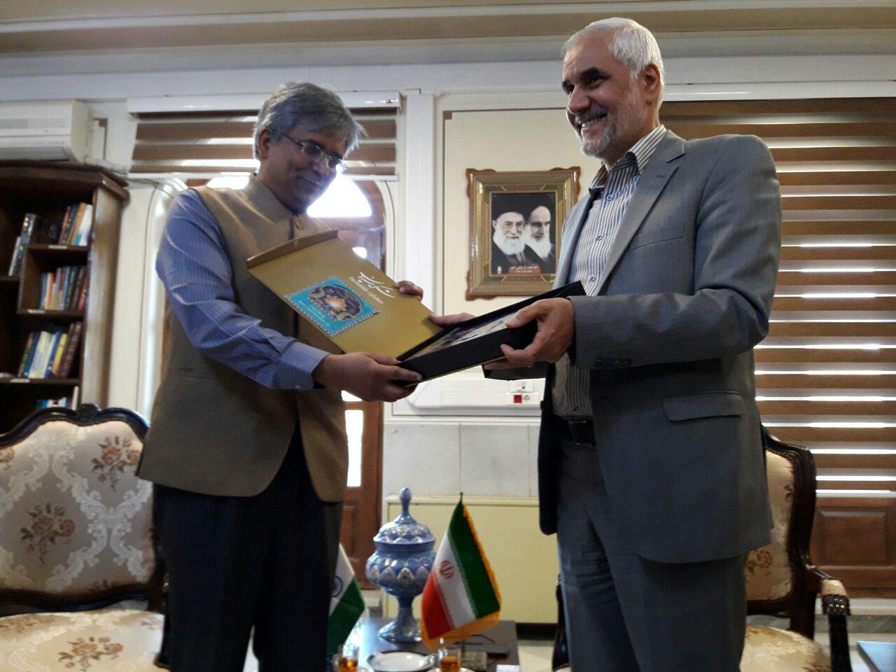 استاندار: اصفهان و هند باید از اشتراك های فرهنگی بهره برداری كنند استاندار: اصفهان و هند باید از اشتراك های فرهنگی بهره برداری كنند