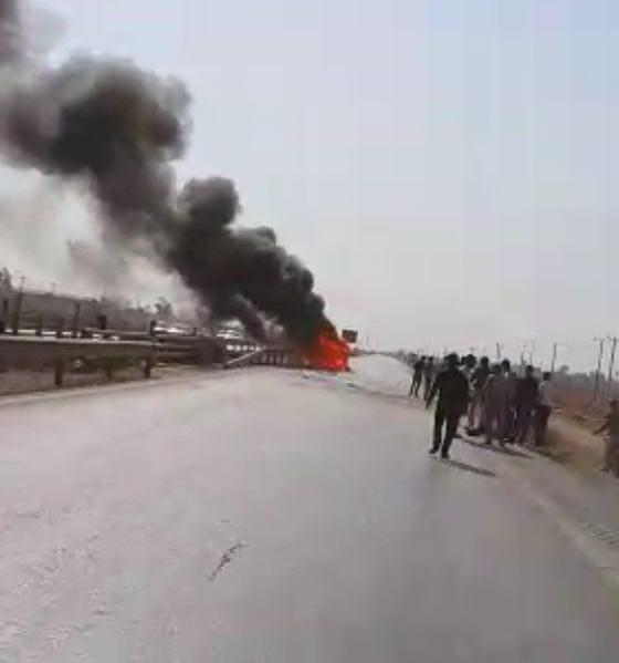 واژگونی و آتش سوزی خودرو در خوزستان سه كشته و سه زخمی برجا گذاشت