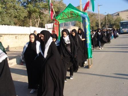 اعزام 270 دانش آموز دختر اراك به مناطق عملياتي دفاع مقدس