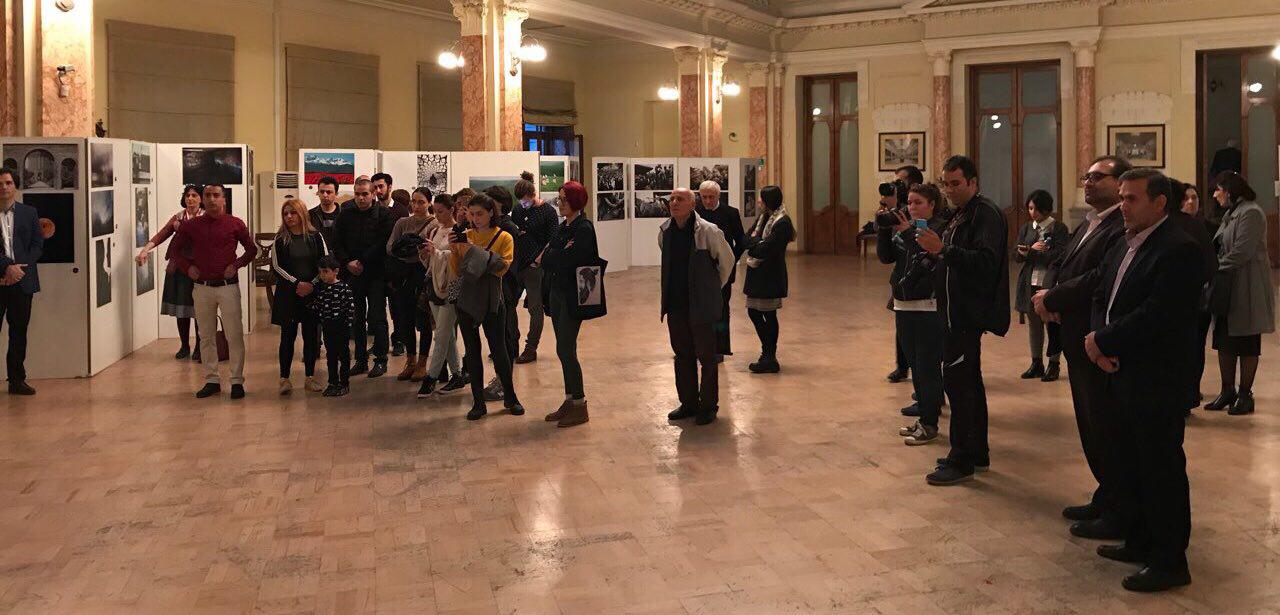 برگزاري نمايشگاه عكس هنرمندان ايراني و گرجستاني در تفليس برگزاري نمايشگاه عكس هنرمندان ايراني و گرجستاني در تفليس