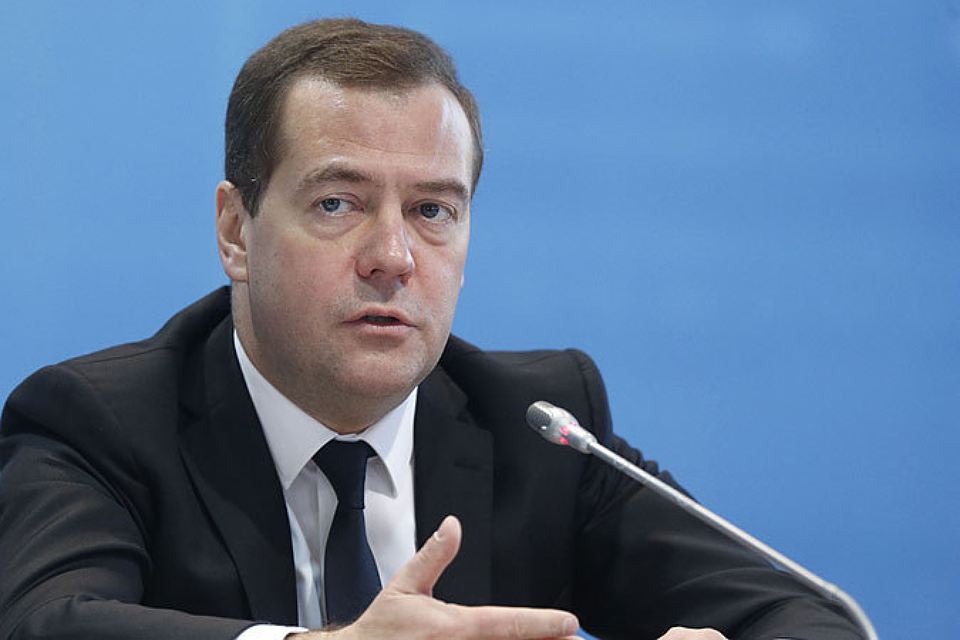 Medvedev: Russia sees no hurdle for Iran's membership in SCO Medvedev: Russia sees no hurdle for Iran's membership in SCO