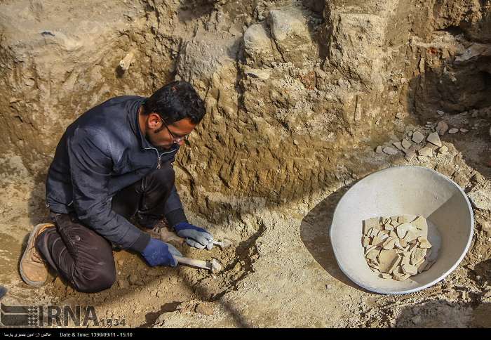 کشف شواهد ۲۰۰ هزار ساله حضور انسان در هرمزگان تا صادرات چرم ایلام به فرانسه