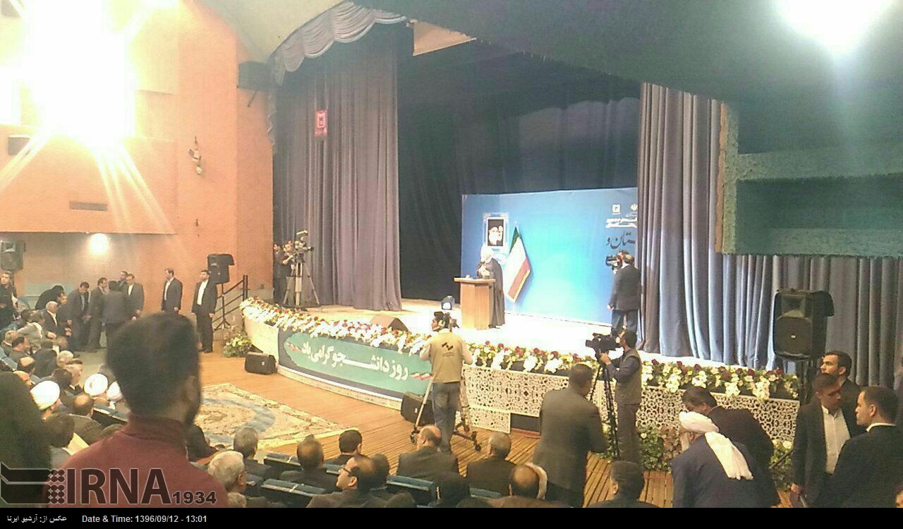 ایرانی طلبا کوئی مشکل کے بغیر تنقید کر سکتے ہیں: ایرانی صدر ایرانی طلبا کوئی مشکل کے بغیر تنقید کر سکتے ہیں: ایرانی صدر