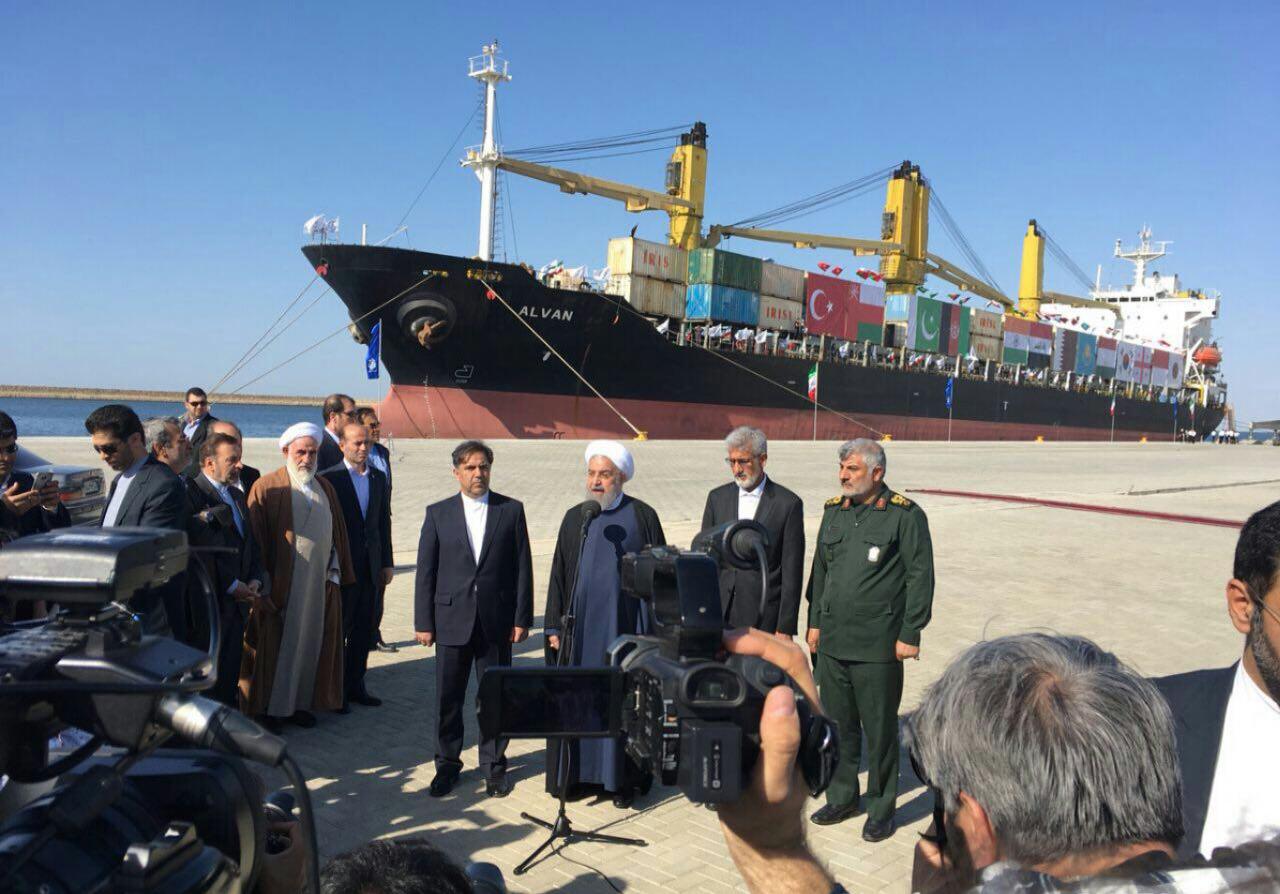 Irans Präsident betont politische und wirtschaftliche Bedeutung des Schahid Beheschti Hafens Irans Präsident betont politische und wirtschaftliche Bedeutung des Schahid Beheschti Hafens