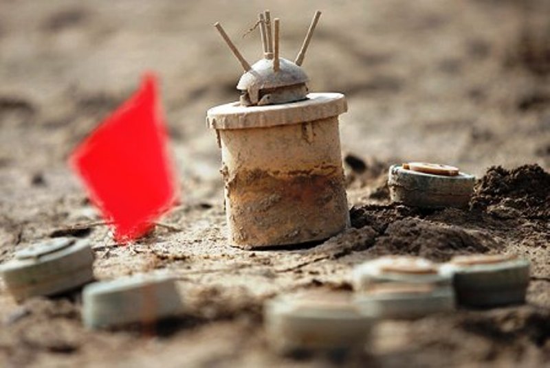 Land mine kills 3 in western Iran Land mine kills 3 in western Iran