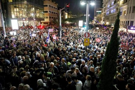 تظاهرات علیه فساد مالی نتانیاهو در تل آویو