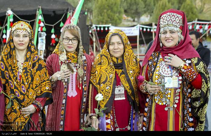 IRNA English - 9th tourism festival of Pars opens in Iran