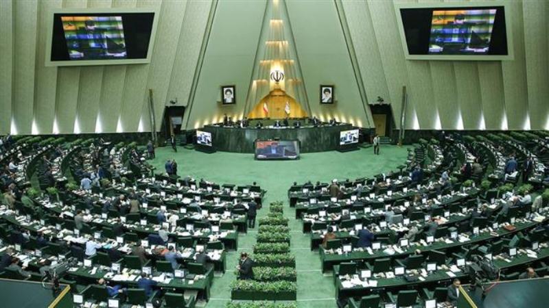 Le parlement iranien exhorte les Etats islamiques à rompre les liens diplomatiques avec le régime sioniste Le parlement iranien exhorte les Etats islamiques à rompre les liens diplomatiques avec le régime sioniste