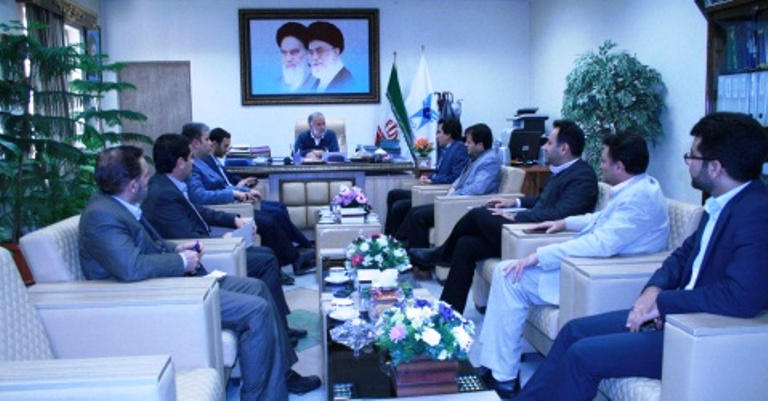 تفاهم نامه همكاري بين امداد خودرو ايران و دانشگاه آزاد واحد يادگار امام (ره) منعقد شد تفاهم نامه همكاري بين امداد خودرو ايران و دانشگاه آزاد واحد يادگار امام (ره) منعقد شد