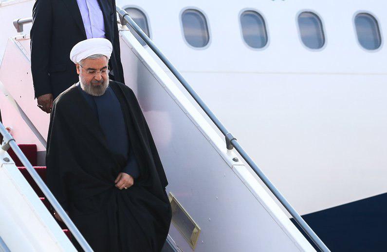 روحانی برای شركت در اجلاس فوق العاده سران سازمان همكاری اسلامی درباره قدس وارد استانبول شد