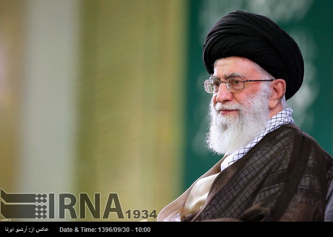 فریضہ نماز کے فروغ کیلئے تمام وسائل کو بروئے کار لائیں: آیت اللہ خامنہ ای فریضہ نماز کے فروغ کیلئے تمام وسائل کو بروئے کار لائیں: آیت اللہ خامنہ ای