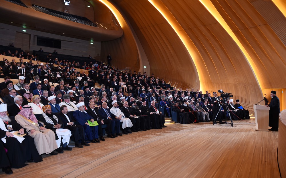 Internationale Konferenz zur islamischer Solidarität mit Irans Teilnahme in Baku eröffnet Internationale Konferenz zur islamischer Solidarität mit Irans Teilnahme in Baku eröffnet