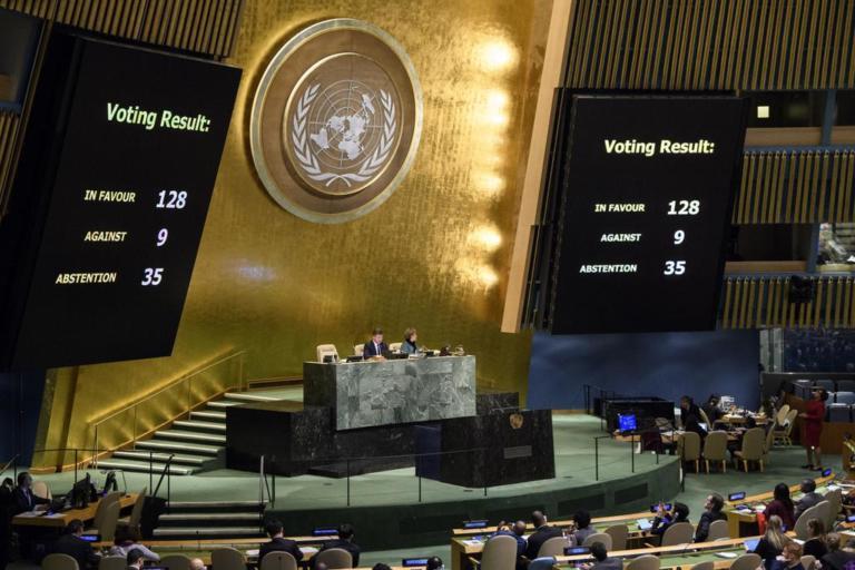 L'ONU condamne à une large majorité la décision américaine L'ONU condamne à une large majorité la décision américaine