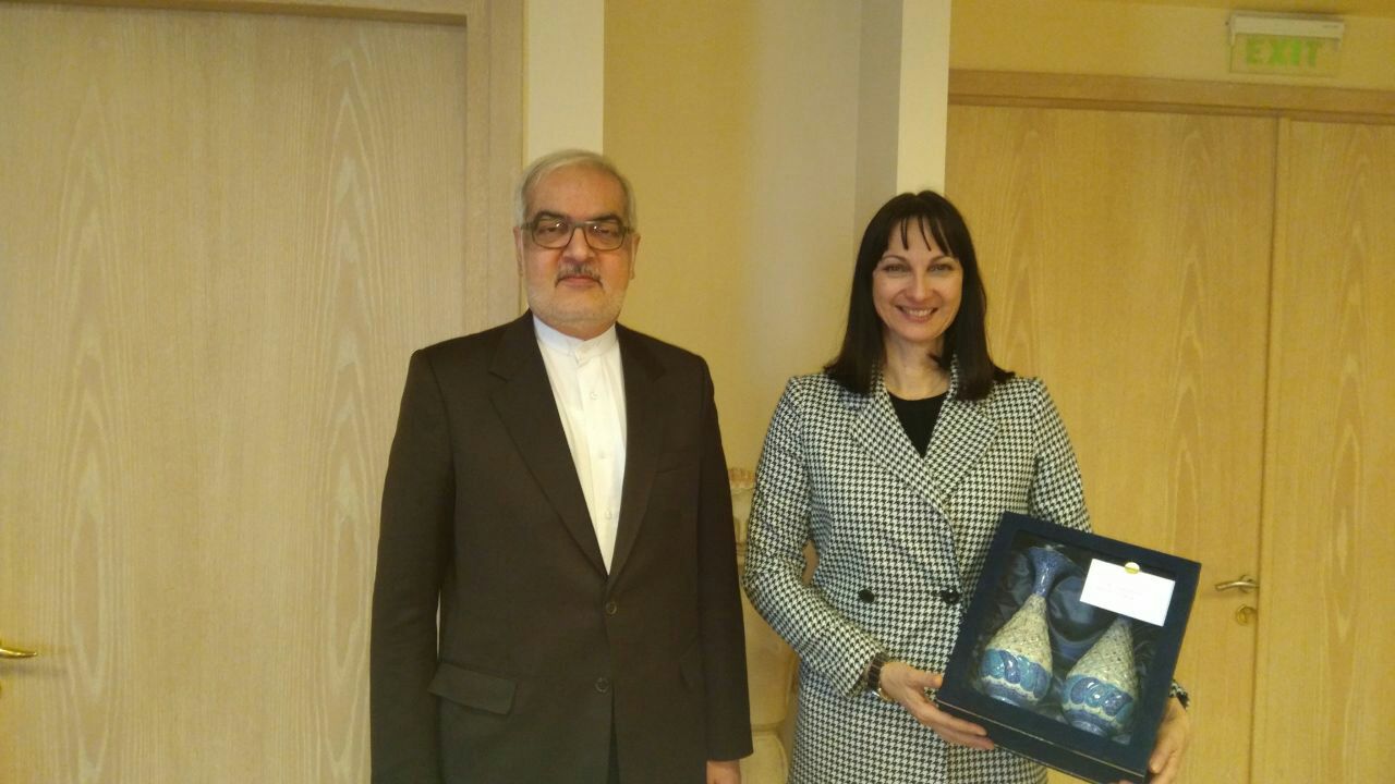 L'Iran et la Grèce soulignent le renforcement des coopérations touristiques L'Iran et la Grèce soulignent le renforcement des coopérations touristiques