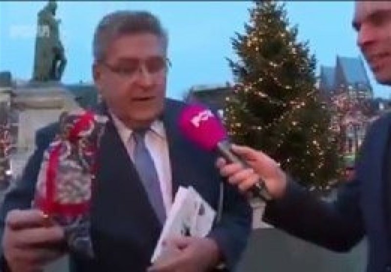 Dutch-Iranians demand lawmaker's apology Dutch-Iranians demand lawmaker's apology