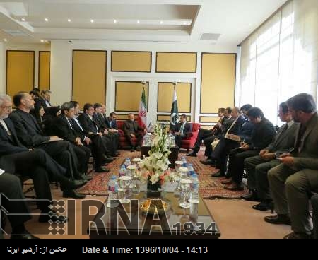 پاکستانی حکام کی ایران کیساتھ بینکاری تعلقات کی جلد بحالی پر یقین دہانی پاکستانی حکام کی ایران کیساتھ بینکاری تعلقات کی جلد بحالی پر یقین دہانی