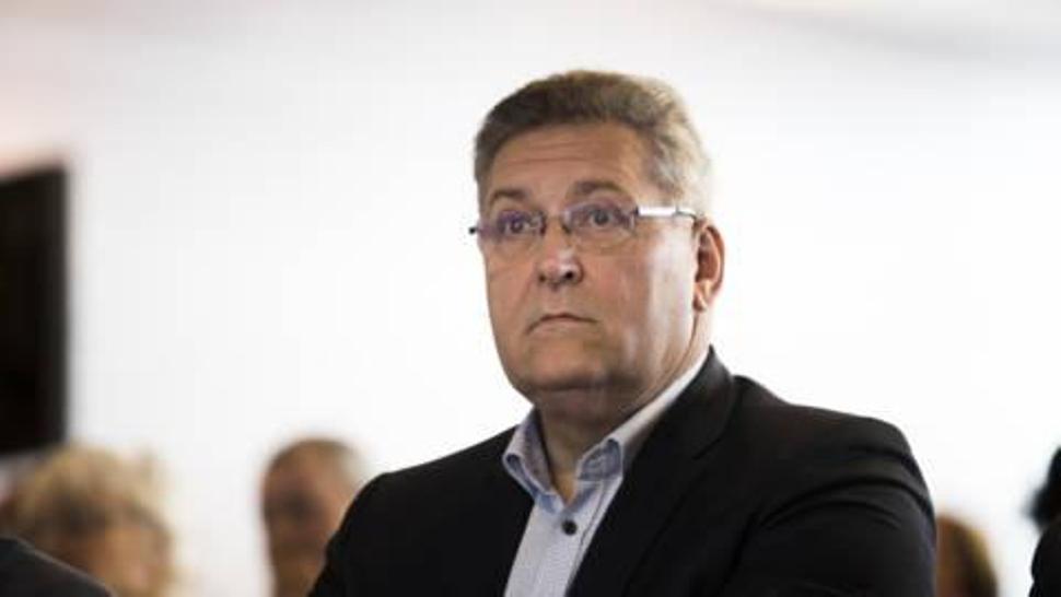 Dutch lawmaker eats humble pie over throwing away Iran’s gift Dutch lawmaker eats humble pie over throwing away Iran’s gift