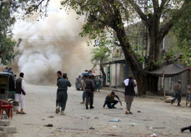 Suicide attack kills 6 in Kabul Suicide attack kills 6 in Kabul
