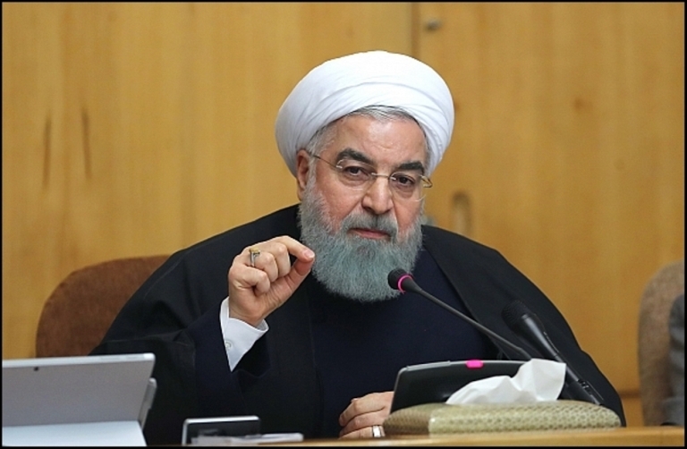 روحانی: دولت و مردم با هم مشكلات را حل می كنند/ كسی كه ملت ایران را تروریست می نامد، حق دلسوزی برای مردم ما را ندارد